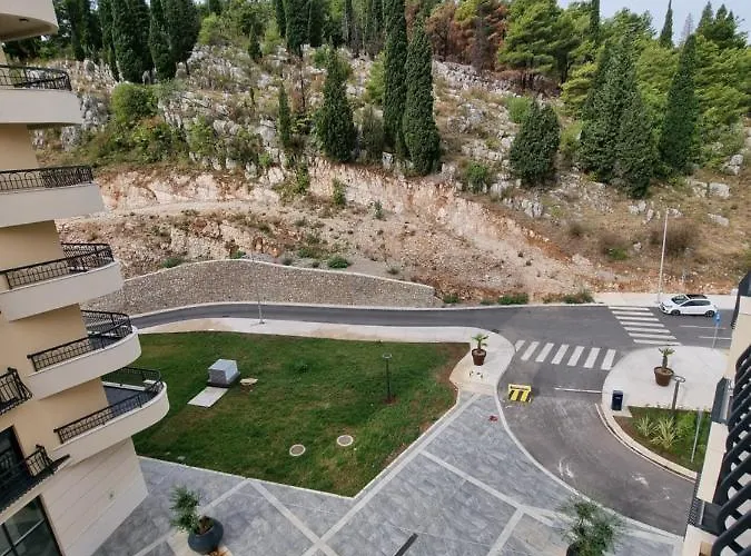 Fantastic New Centre * Podgorica