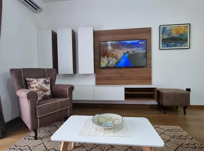 Fantastic New Centre Apartament Podgorica